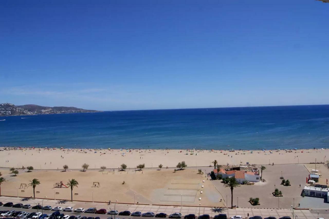 Holidays P14 Sea View Empuriabrava Exteriér fotografie