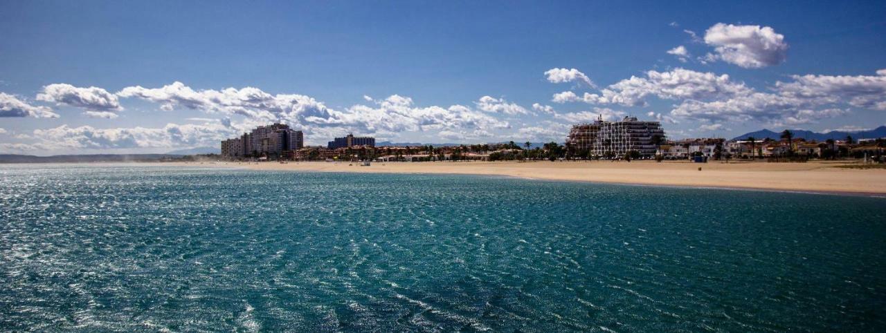 Holidays P14 Sea View Empuriabrava Exteriér fotografie